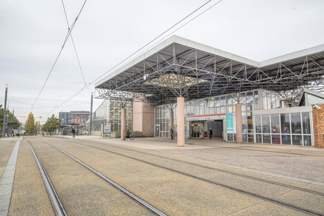 Ferienwohnung Le Parilly - Ma Cabotte Vénissieux Exterior foto