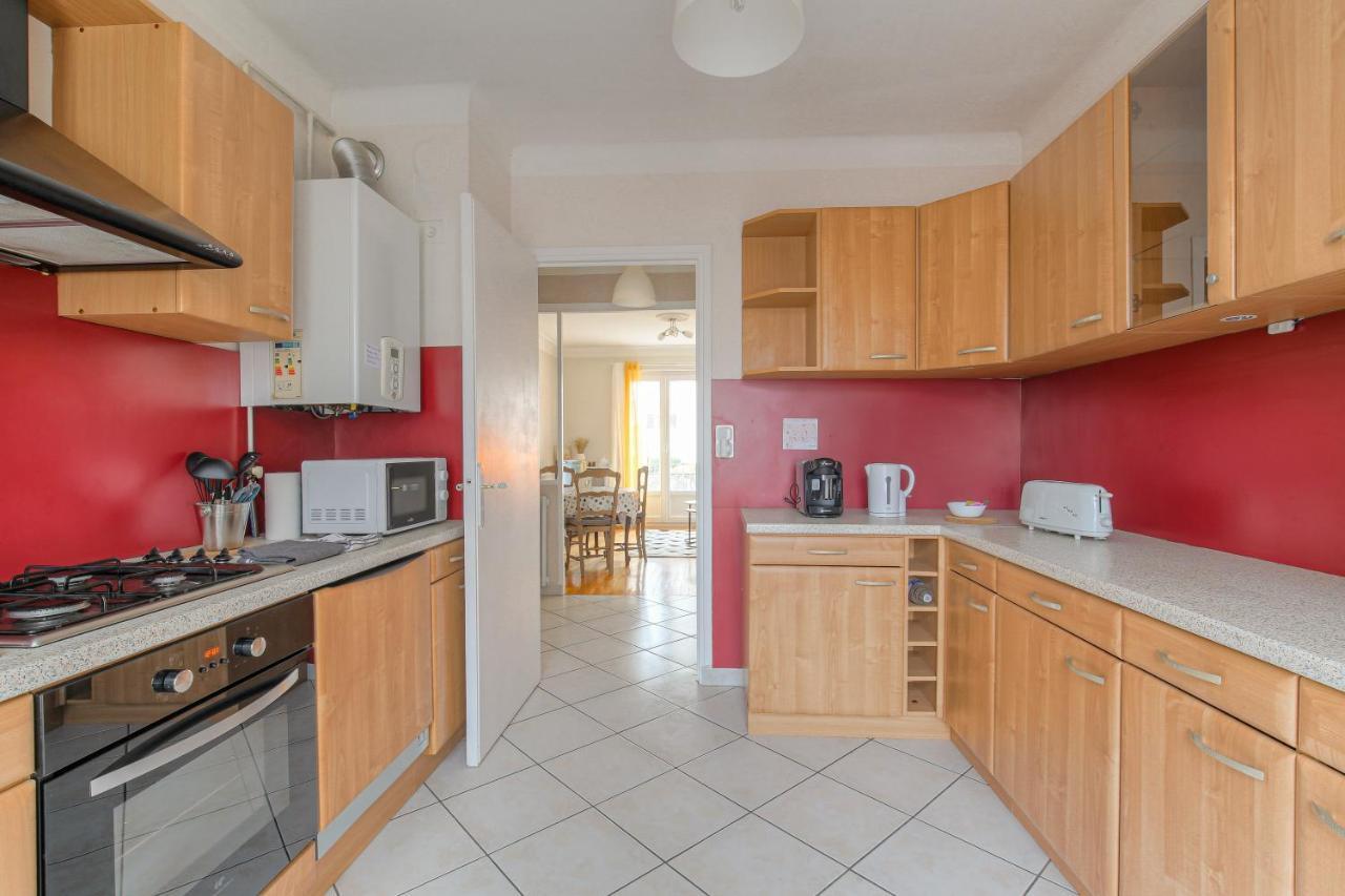 Ferienwohnung Le Parilly - Ma Cabotte Vénissieux Exterior foto