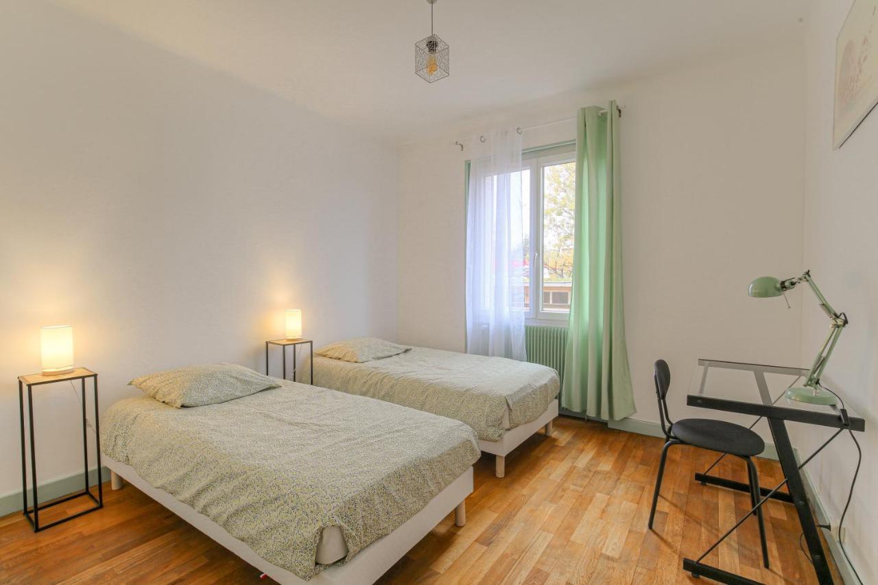 Ferienwohnung Le Parilly - Ma Cabotte Vénissieux Exterior foto