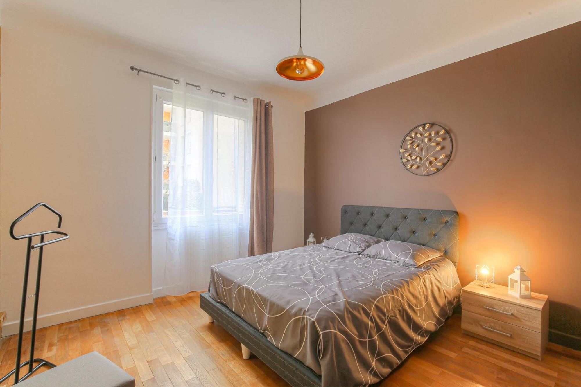 Ferienwohnung Le Parilly - Ma Cabotte Vénissieux Exterior foto